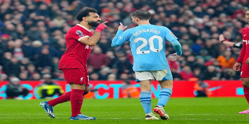 Ví dụ dễ hiểu về kèo đồng banh giữa Man City và Liverpool